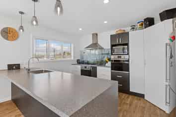 13 Cowling Road, Hurdon