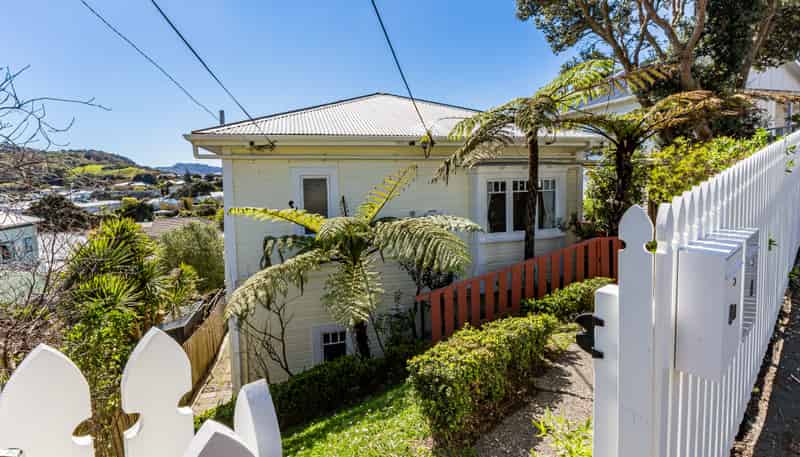 8 Blythe Street, Berhampore