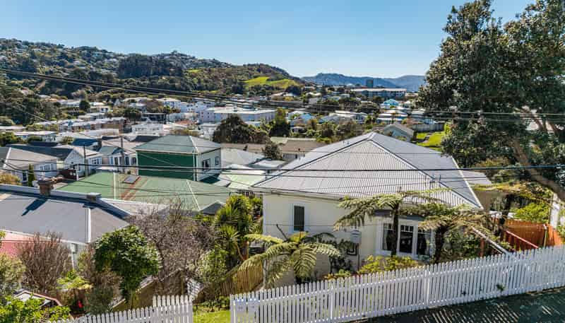 8 Blythe Street, Berhampore