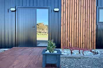 9 Surrey Street, Orepuki