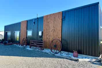 9 Surrey Street, Orepuki