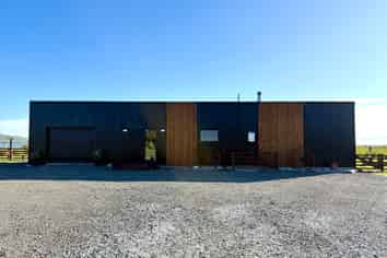 9 Surrey Street, Orepuki