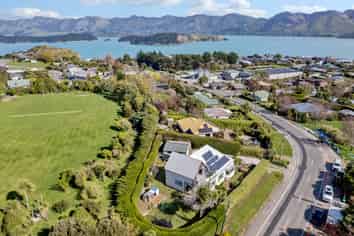 124 Marine Drive, Diamond Harbour