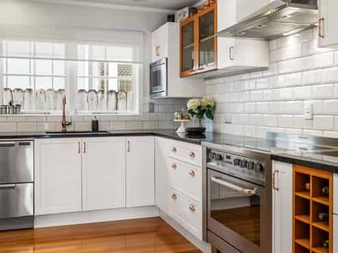 9 Third View Avenue, Beachlands