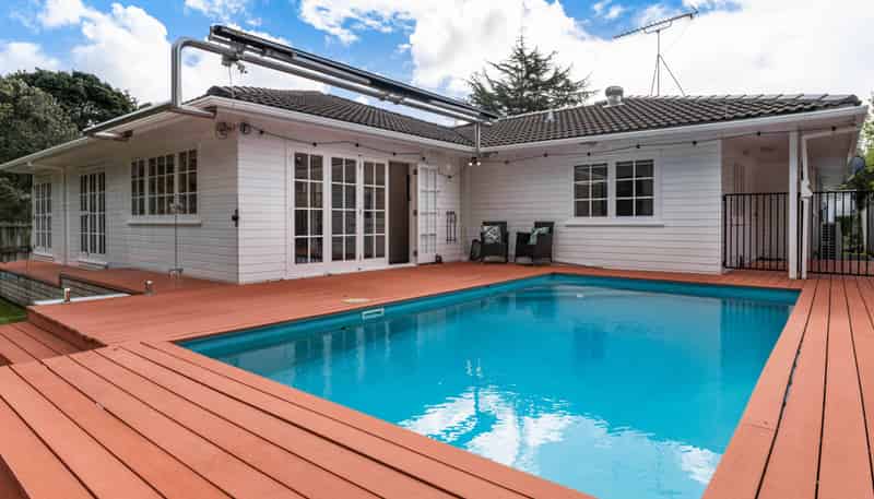 9 Third View Avenue, Beachlands