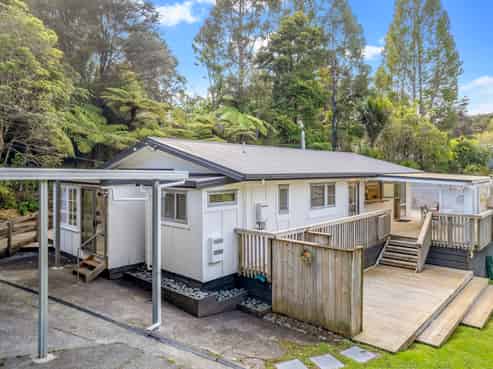 146 Laingholm Drive, Laingholm