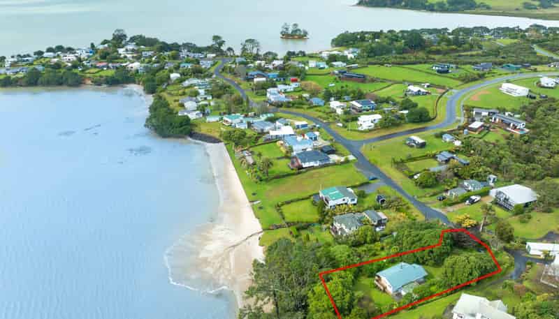 38  Sergeant Road, Awhitu