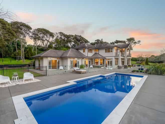 1 Pearson Road, Whitford