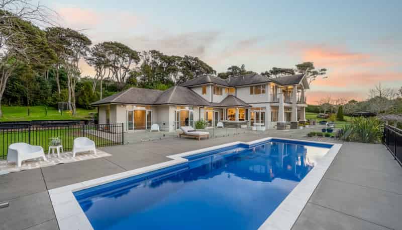 1 Pearson Road, Whitford