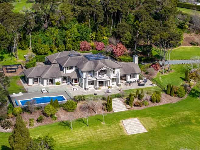 1 Pearson Road, Whitford