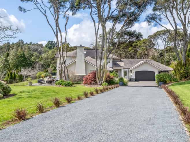 1 Pearson Road, Whitford