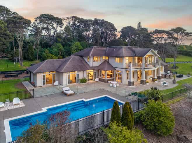 1 Pearson Road, Whitford