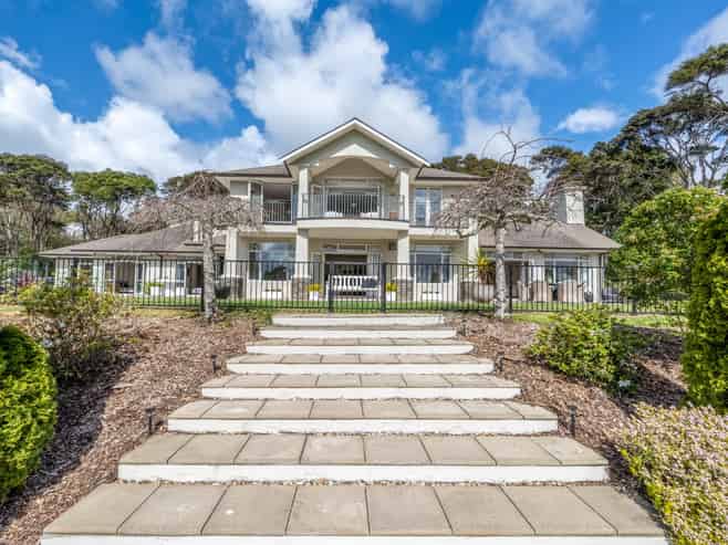 1 Pearson Road, Whitford
