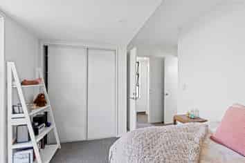 60a Brockworth Place, Riccarton