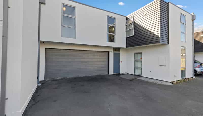 60a Brockworth Place, Riccarton