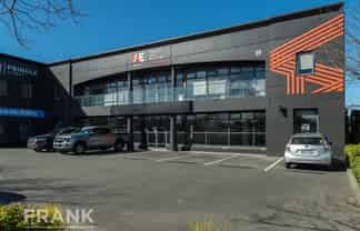 High-Profile Office, Showroom or Retail Space