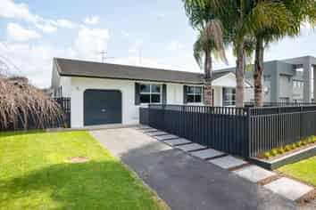 11A Madill Road, Saint Andrews