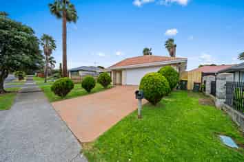 34 Bellville Drive, Manurewa
