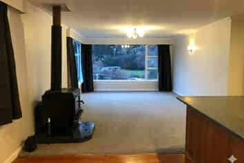 6 Weaver Street, Queenstown Hill