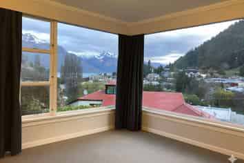 6 Weaver Street, Queenstown Hill