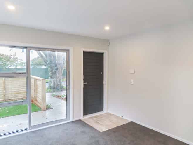 B/1 Whiteman Grove, Taita
