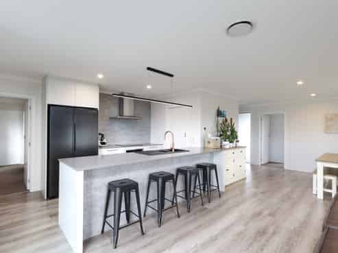 66 Katania Heights, Brightwater