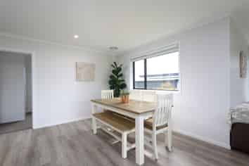 66 Katania  Heights, Brightwater