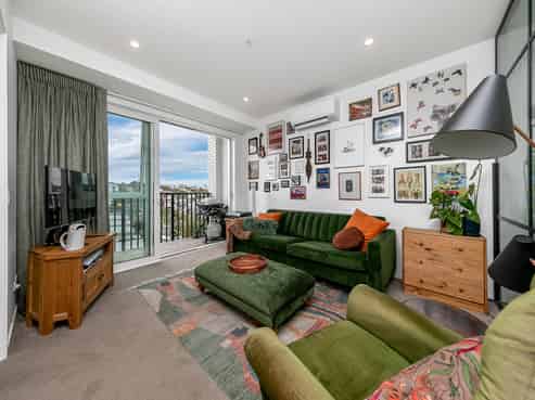 502/1817A Great North Road, Avondale