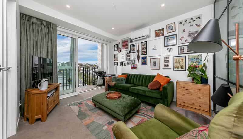 502/1817A Great North Road, Avondale