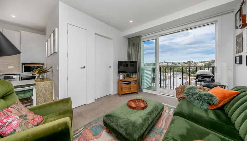 502/1817A Great North Road, Avondale
