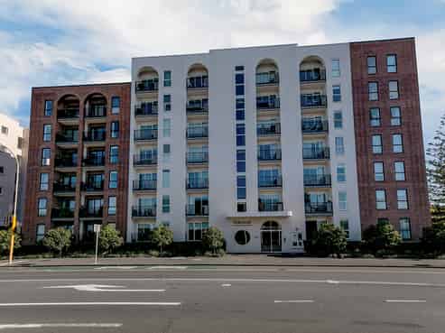 502/1817A Great North Road, Avondale