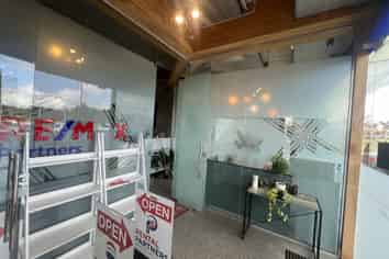 Prime High Traffic Office | Flat Bush