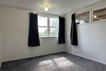 17A Hewlett Road, Massey