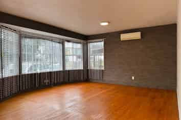 17 Hewlett Road, Massey