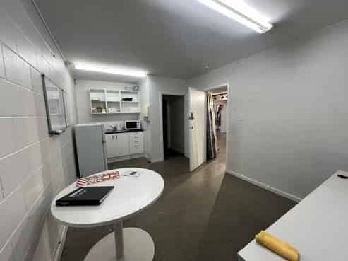 Prime College Street Showroom/Retail