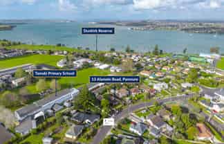 13 Alamein Road, Panmure