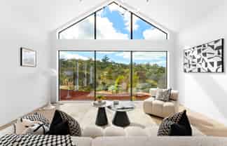 40 Awanui Road, Red Beach