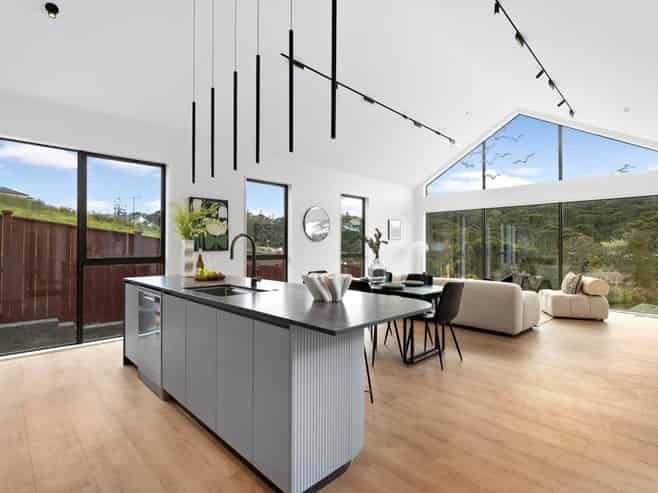 40 Awanui Road, Red Beach