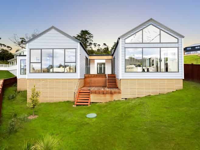 40 Awanui Road, Red Beach