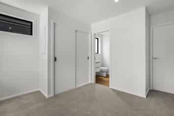 8/27 Main Road, Wainuiomata
