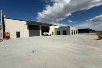 Rolleston’s Newest Industrial - 1054sqm 