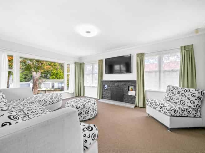 33 Alexander Avenue, Torbay