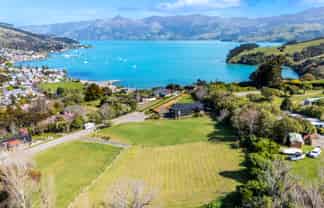 8 Felthams Road, Akaroa