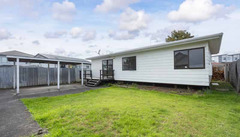 2/9 Cornwall Road, Mangere