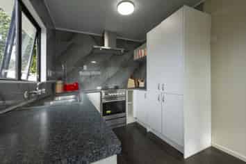 2/9 Cornwall Road, Mangere