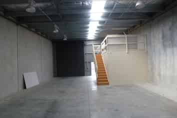 Modern quality high stud workshop