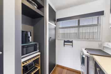 1/93 Racecourse Road, Sockburn