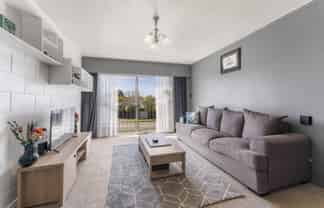 1/93 Racecourse Road, Sockburn
