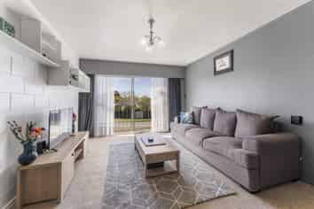 1/93 Racecourse Road, Sockburn