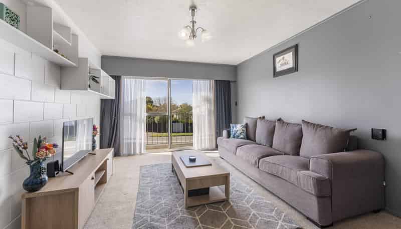 1/93 Racecourse Road, Sockburn